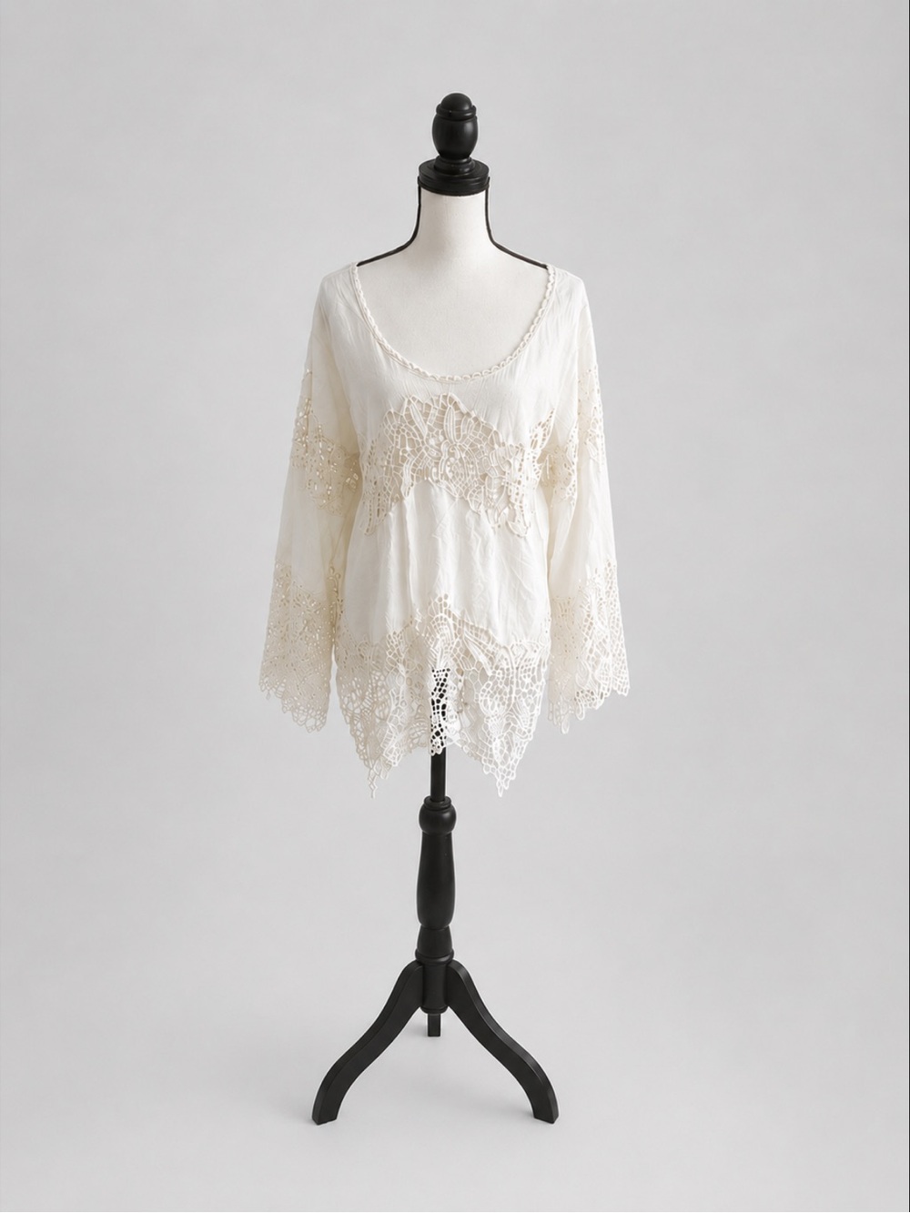 Boho Lace-Trim Women's Top in Ivory